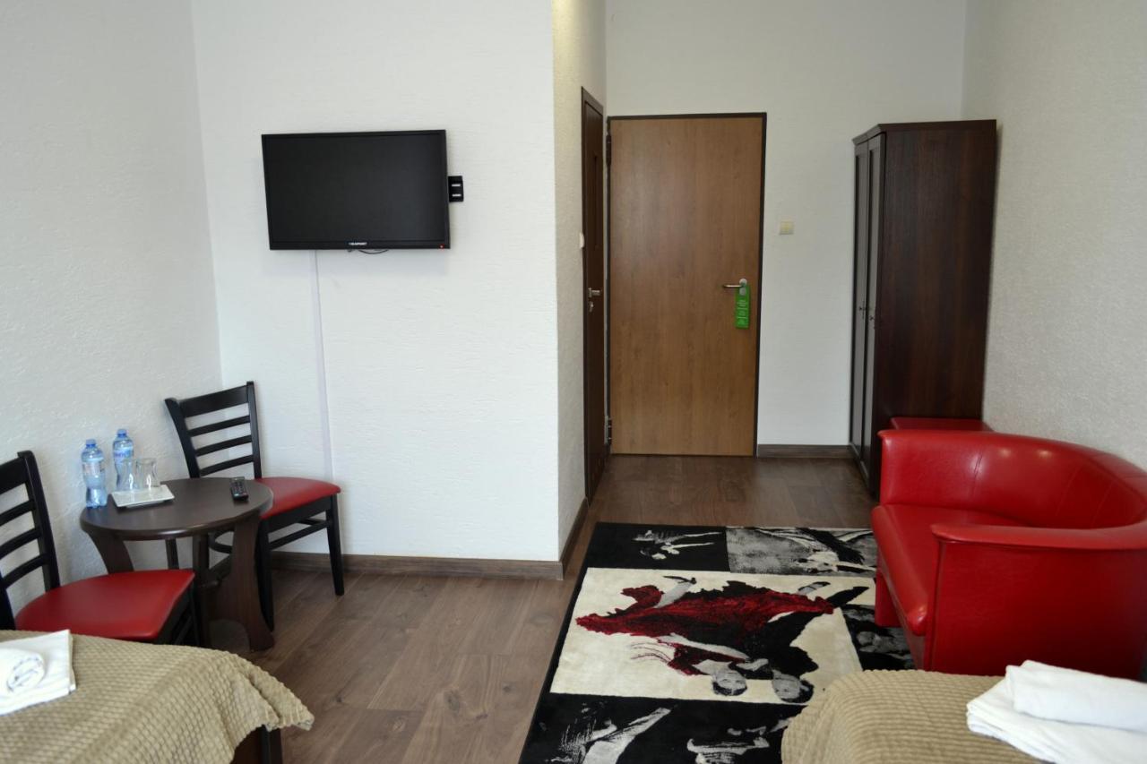 Hotel Piast ニサ エクステリア 写真