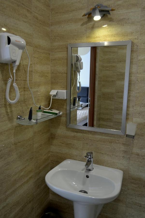 Hotel Piast ニサ エクステリア 写真